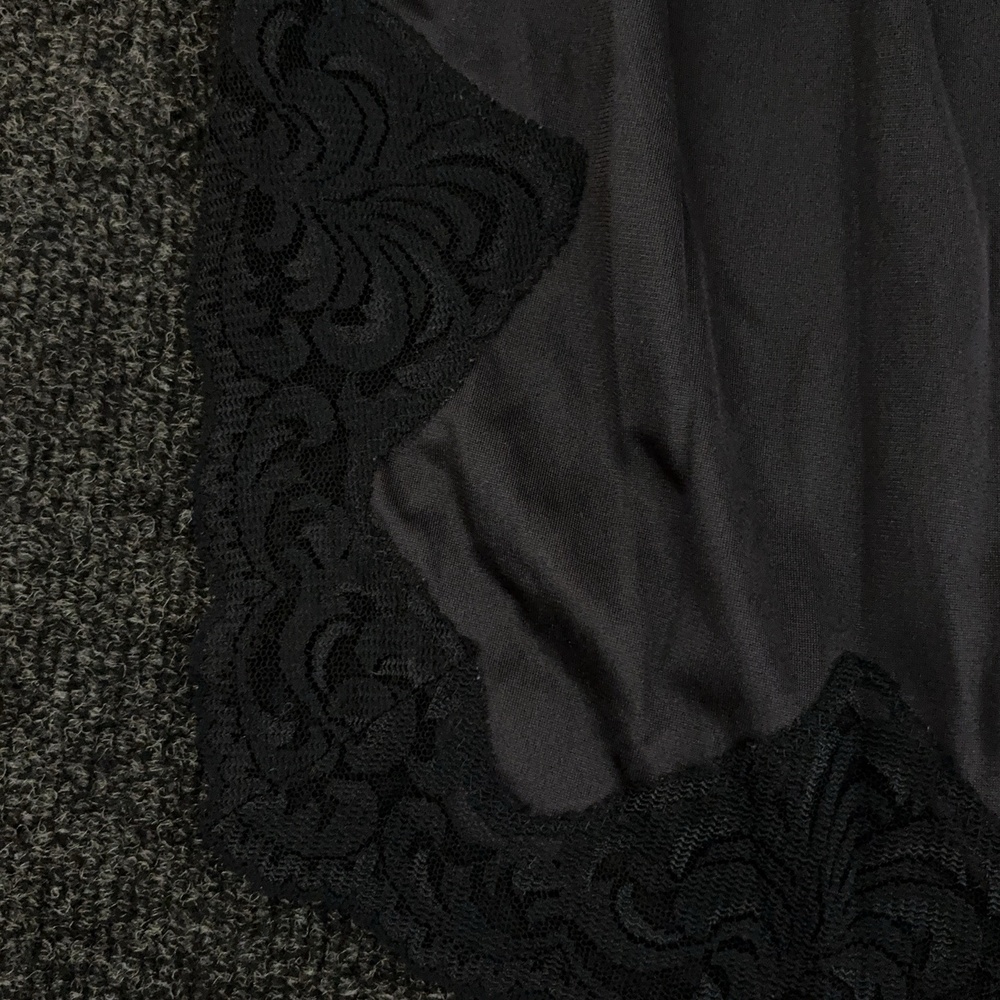 Vintage Cabernet Half Slip Womens L Black Nylon Satin Lace Trim Made In USA - Picture 3 of 10